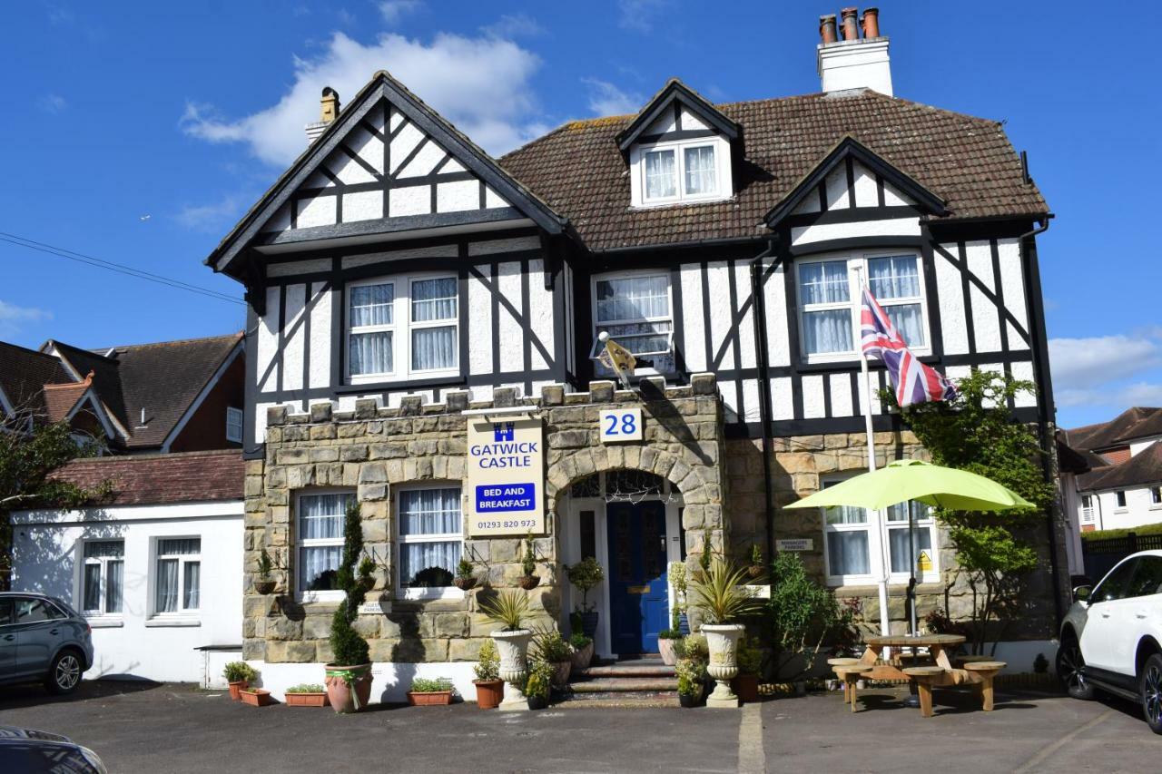 Gatwick Castle B&B Horley Exterior photo